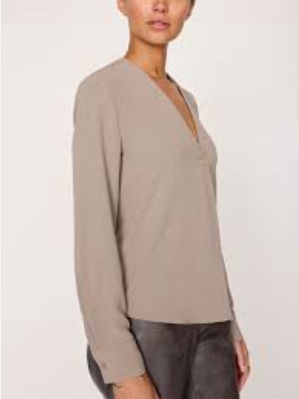 Brochu Walker designer Taupe quiet luxury V-Neck Long Sleeve Blouse Size Large
